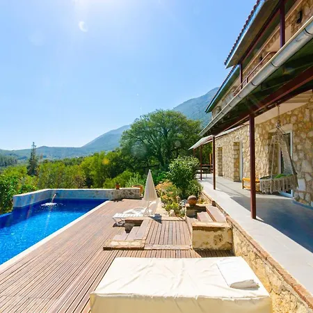 Stone Clad La Maison P *