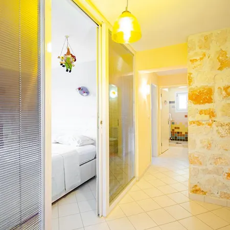 Stone Clad La Maison P فيلة كاس