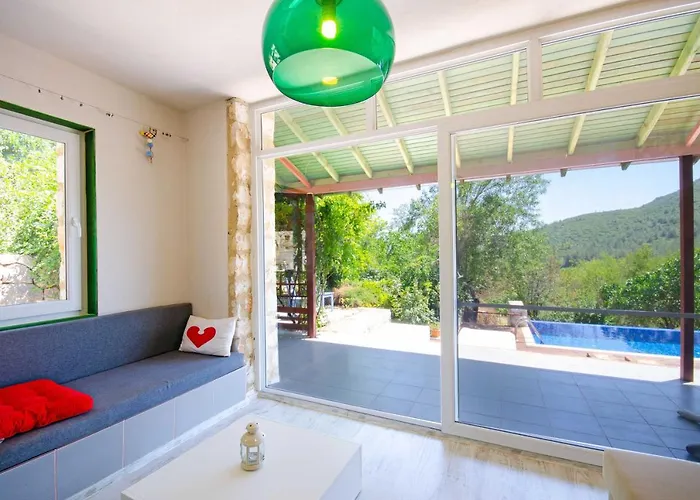 Stone Clad La Maison P