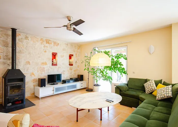 فيلة Stone Clad La Maison P *